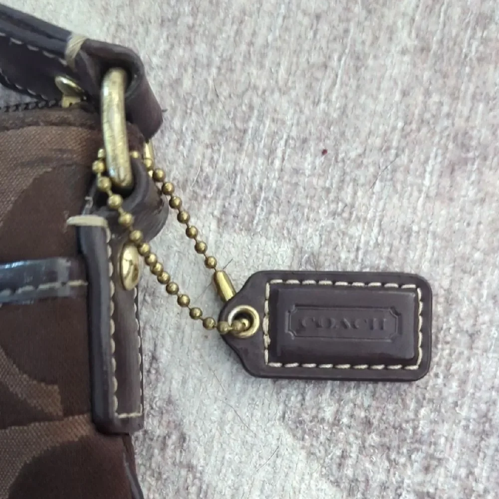 Coach stylish brown